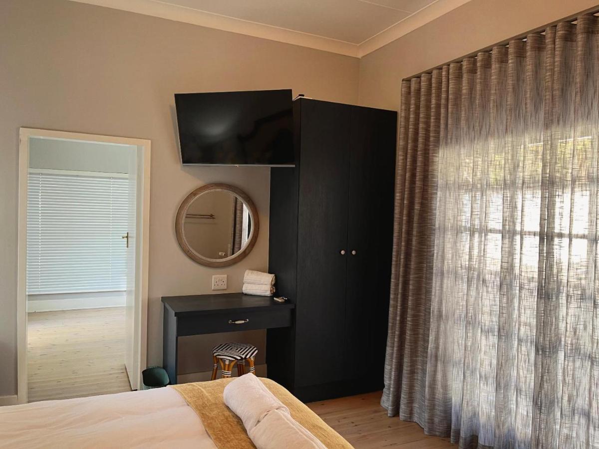 Serenity Living Hotel Willows Exterior foto